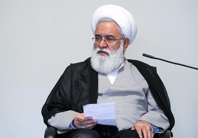 آیت‌الله رشاد: نقش پررنگ‌ دانشگاه آزاد در نظریه‌پردازی و تولید علمی